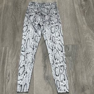 Beyond yoga snakeskin print leggings- XS